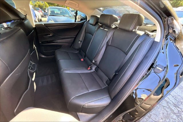 Used 2024 Lexus ES 350 w/ Premium Package FWD image 17