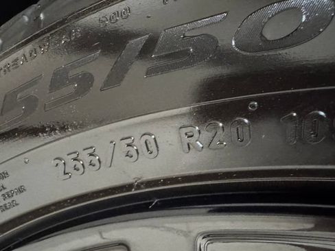 Used 2026 Land Rover Range Rover Velar S AWD/4WD image 28