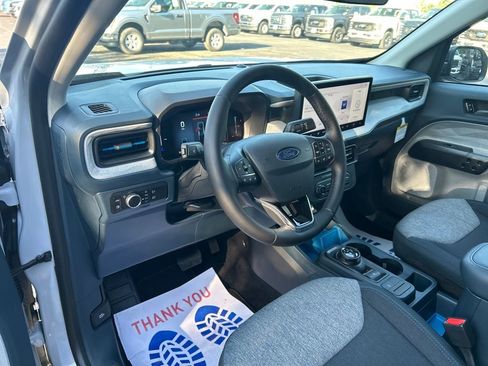 New 2025 Ford Maverick XLT w/ XLT Luxury Package image 14
