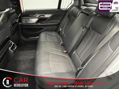 Used 2020 BMW 750i xDrive w/ Executive Package AWD/4WD image 49