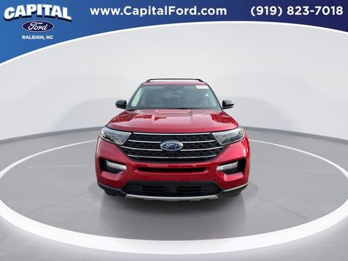 Certified 2022 Ford Explorer XLT w/ Equipment Group 202A image 3