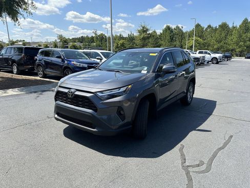 Used 2025 Toyota RAV4 XLE w/ Convenience Package FWD image 2