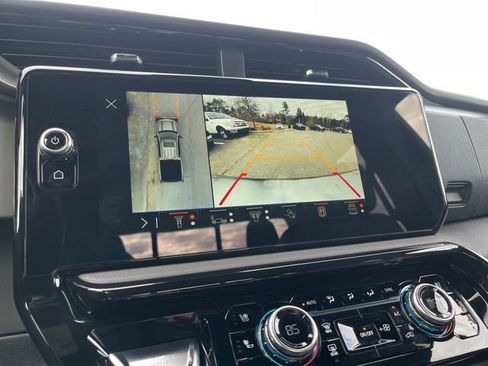 Used 2025 GMC Sierra 1500 AT4 w/ AT4 Premium Package image 21