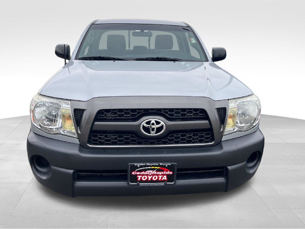 Used 2011 Toyota Tacoma 2WD Regular Cab image 11