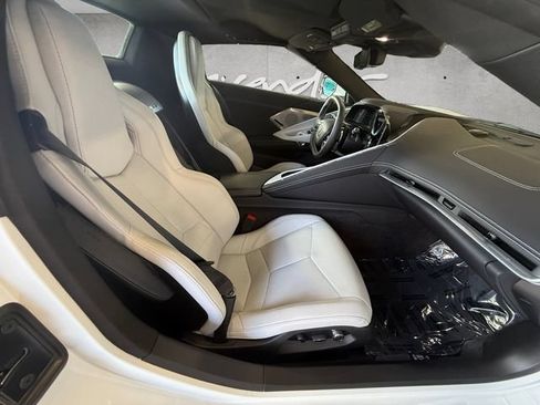 Used 2024 Chevrolet Corvette Stingray Preferred Conv w/ 2LT RWD image 24