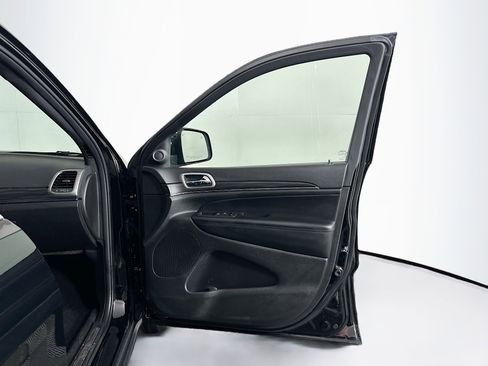 Used 2022 Jeep Grand Cherokee Limited image 33