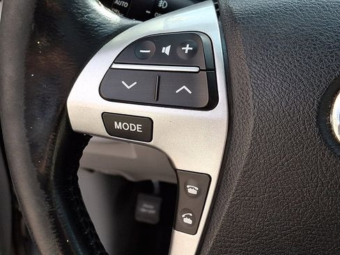 Used 2012 Toyota Highlander Limited w/ Tow Pkg image 24