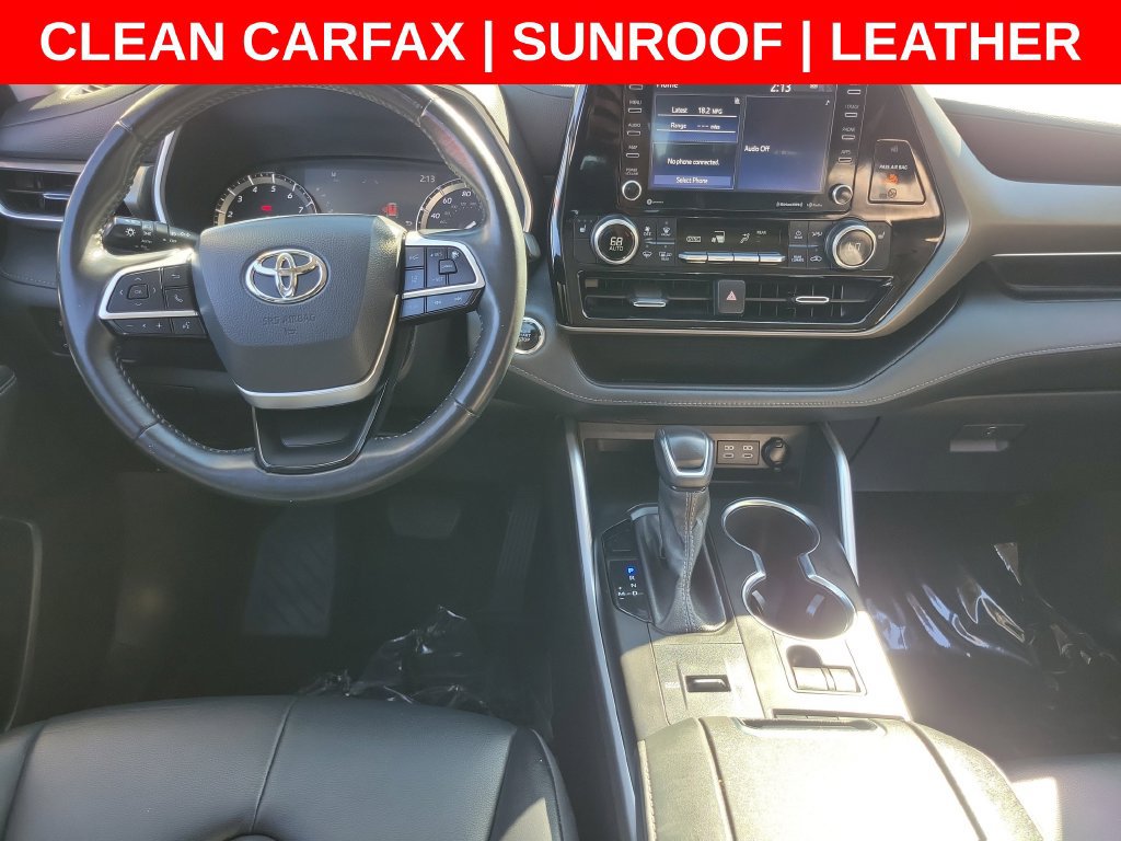 Used 2022 Toyota Highlander XLE FWD image 13
