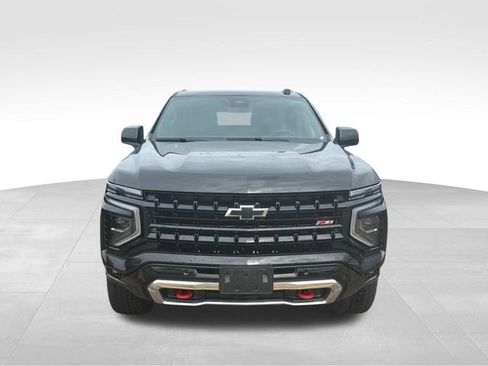 Used 2025 Chevrolet Tahoe Z71 AWD/4WD image 4