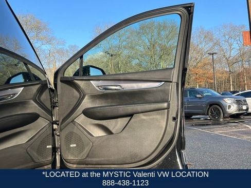 Used 2017 Cadillac XT5 Luxury w/ Driver Awareness Package image 27