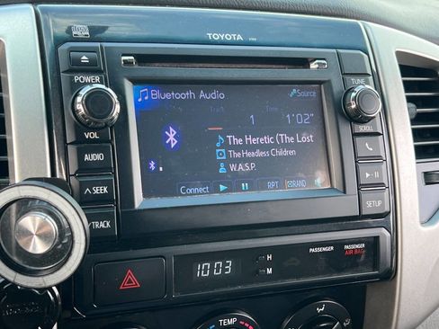 Used 2013 Toyota Tacoma PreRunner w/ TRD Sport Pkg image 31