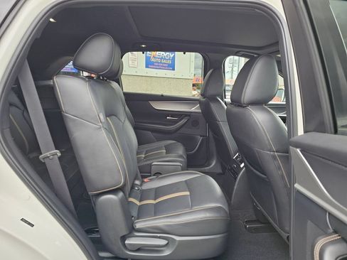 Used 2024 MAZDA CX-90 Plug-In Hybrid w/ Premium Plus AWD/4WD image 14