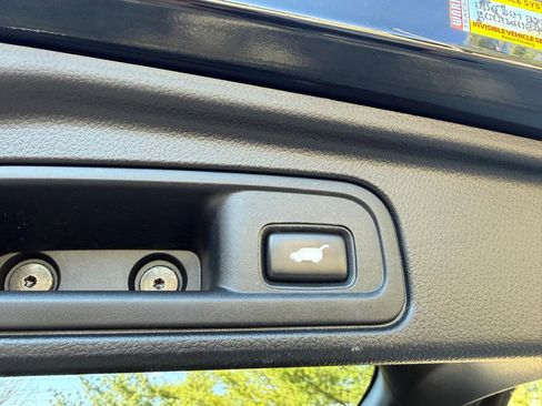 Used 2019 Honda Pilot Touring image 13