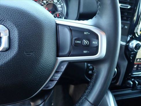 Used 2021 RAM 1500 Big Horn AWD/4WD image 14