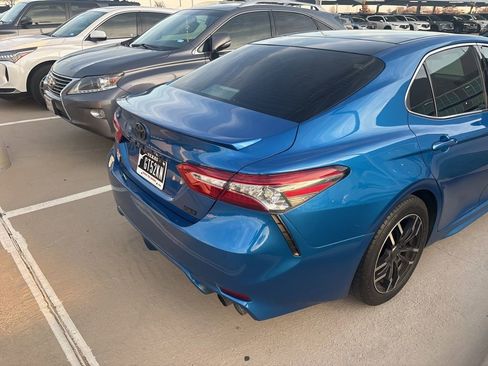 Used 2018 Toyota Camry XSE image 2