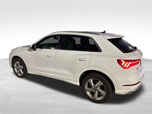 Used 2020 Audi Q3 2.0T Premium image 3