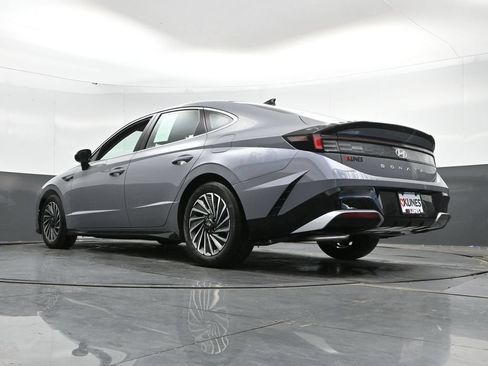Certified 2024 Hyundai Sonata SEL FWD image 46