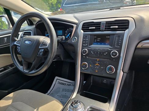 Used 2017 Ford Fusion S image 29