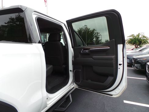 Used 2024 GMC Sierra 1500 Elevation w/ Elevation Premium Package AWD/4WD image 44