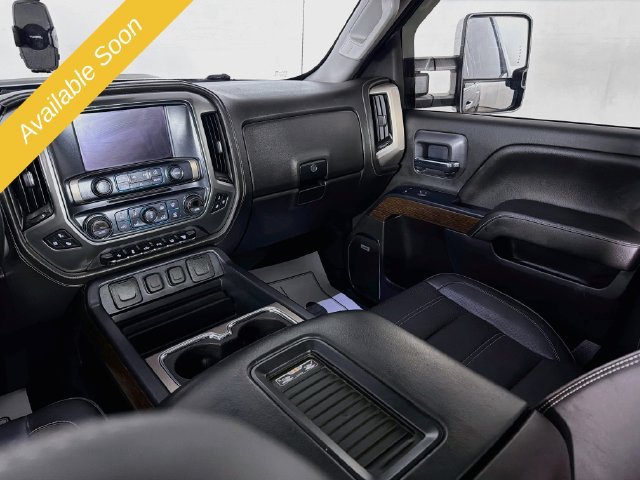 Used 2018 GMC Sierra 2500 Denali w/ Duramax Plus Package AWD/4WD image 23