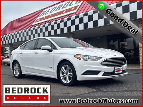 Used 2018 Ford Fusion SE image 1