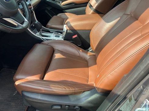 Used 2021 Subaru Ascent Touring AWD/4WD image 9