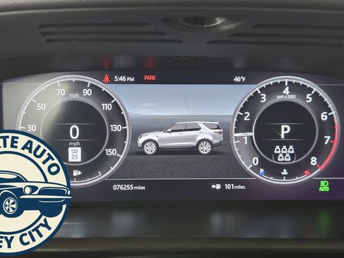 Used 2019 Land Rover Discovery HSE image 11