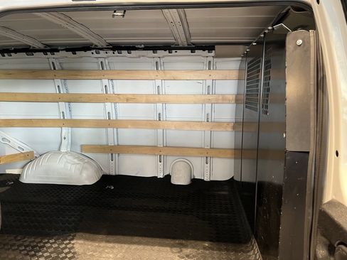 Used 2024 Chevrolet Express 2500 Work Van w/ Driver Convenience Package image 13