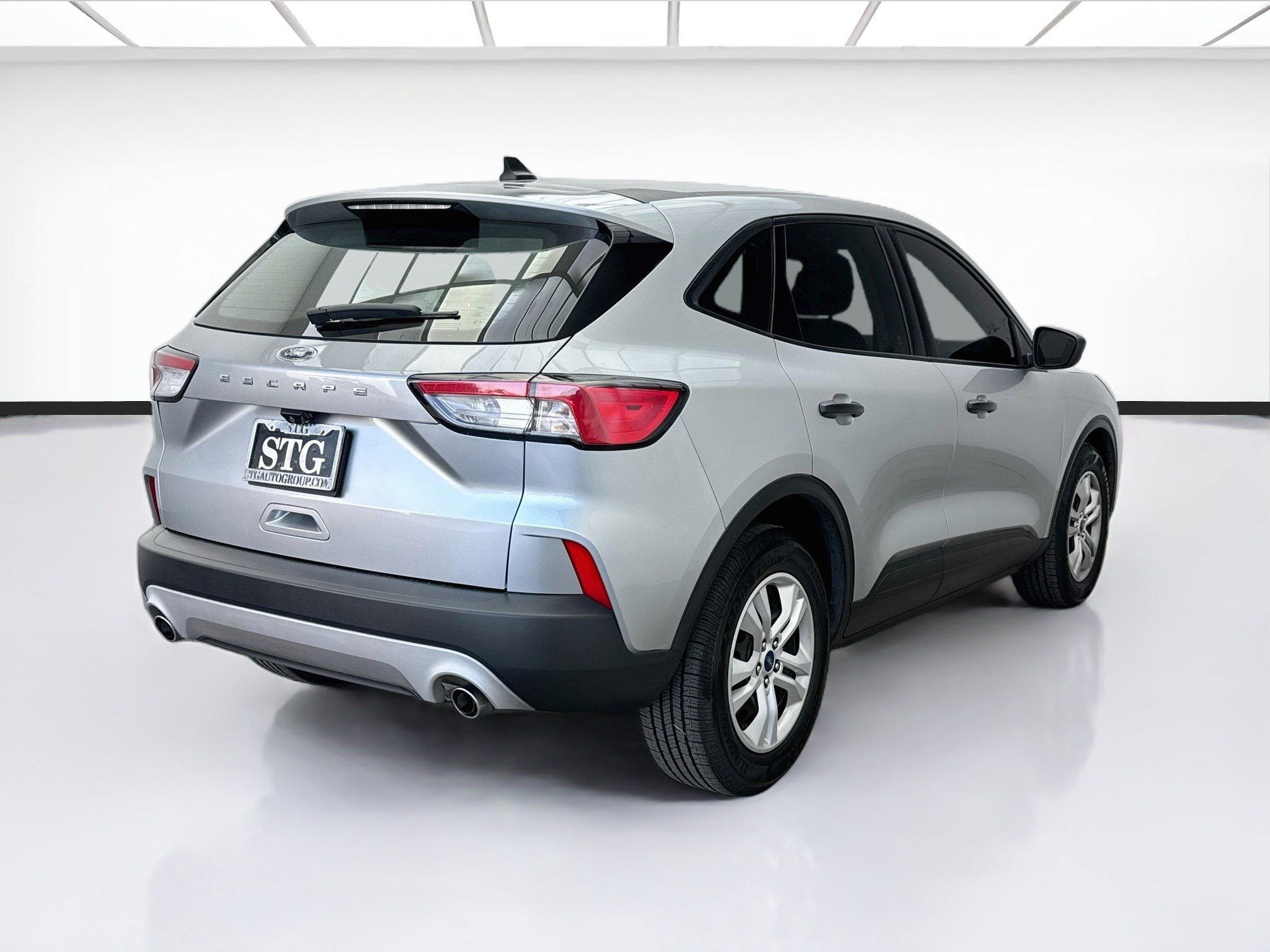 Used 2022 Ford Escape S FWD image 4