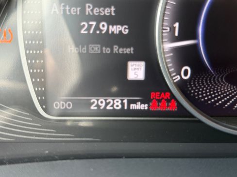 Used 2023 Lexus ES 350 w/ Accessory Package (Z2) FWD image 2