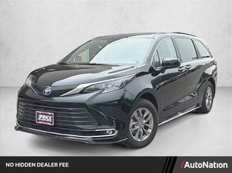Used 2024 Toyota Sienna XLE AWD/4WD video 1