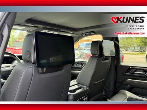 New 2026 GMC Yukon XL Elevation w/ Elevation Premium Package AWD/4WD image 29