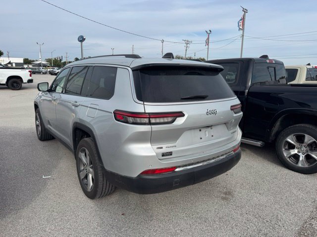 Used 2021 Jeep Grand Cherokee L Limited AWD/4WD image 2
