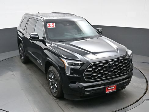 Used 2025 Toyota Sequoia Platinum image 37