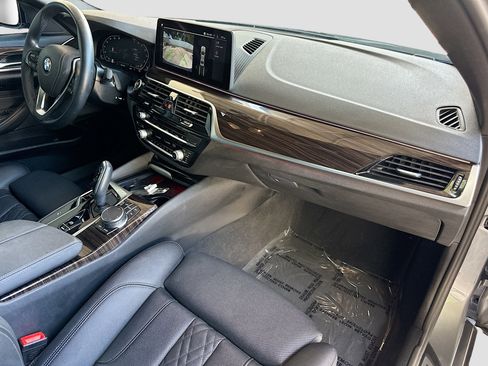 Certified 2023 BMW 540i w/ Convenience Package RWD image 30