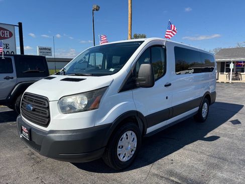 Used 2017 Ford Transit 150 XL image 2