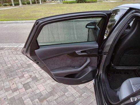 Used 2018 Audi S4 Premium Plus w/ Navigation Package image 30