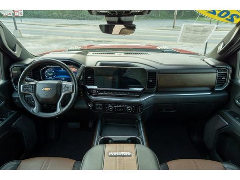 Used 2024 Chevrolet Silverado 3500 High Country w/ High Country Premium Package AWD/4WD image 33