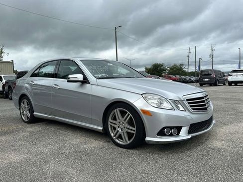 Used 2010 Mercedes-Benz E 350 Sedan image 9
