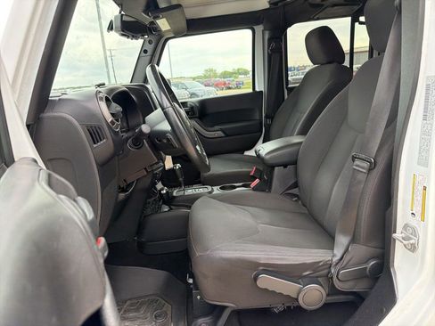 Used 2016 Jeep Wrangler Unlimited Sport w/ Quick Order Package 24S AWD/4WD image 11