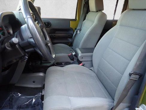 Used 2007 Jeep Wrangler Unlimited Sahara AWD/4WD image 9