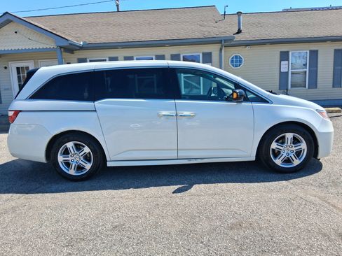 Used 2012 Honda Odyssey Touring Elite image 7