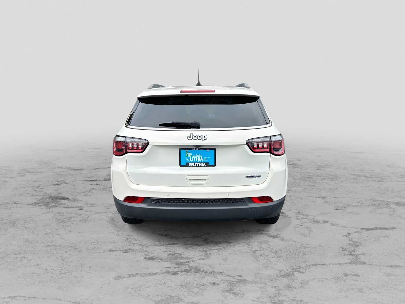 Used 2017 Jeep Compass Latitude w/ Popular Equipment Group FWD image 7
