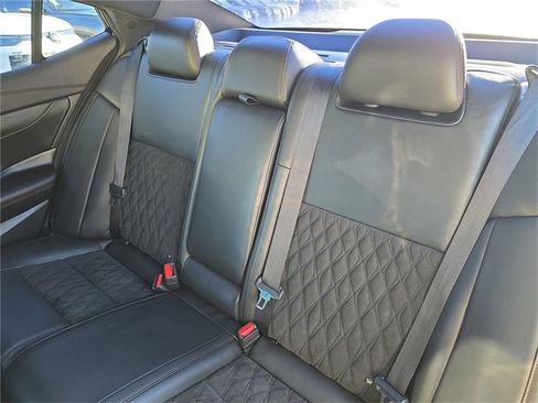 Used 2021 Nissan Maxima SR w/ Sport Mat Group image 11