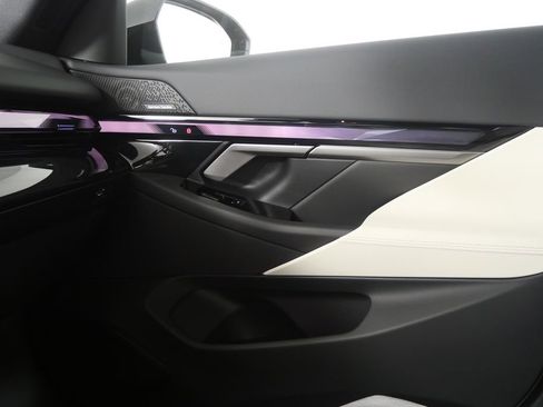 New 2026 BMW i5 eDrive40 w/ M Sport Package image 25