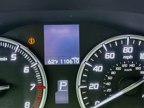 Used 2015 Acura TLX image 8