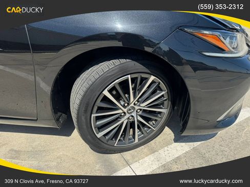 Used 2022 Lexus ES 300h w/ Premium Package FWD image 26