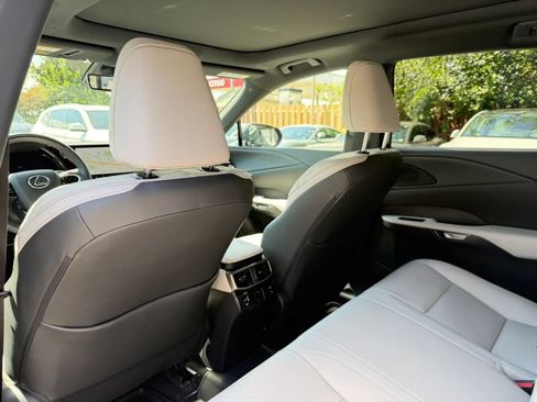 Used 2026 Lexus RX 350 w/ Convenience Package AWD/4WD image 17