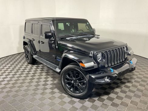 Used 2021 Jeep Wrangler Unlimited Sahara image 5