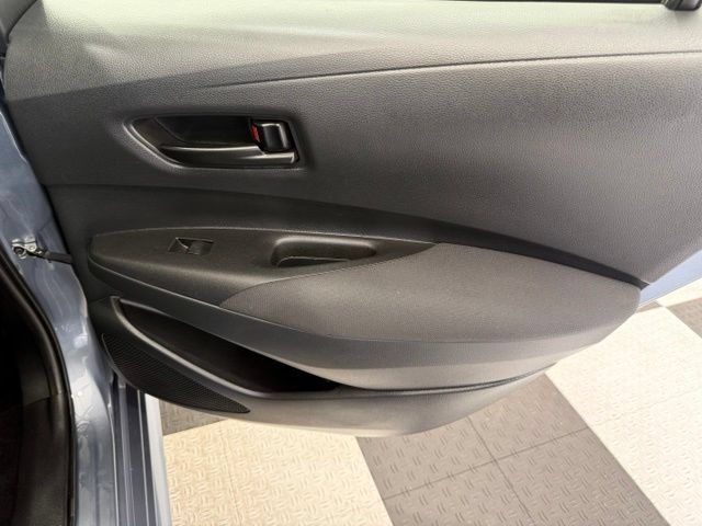 Used 2025 Toyota Corolla LE FWD image 24
